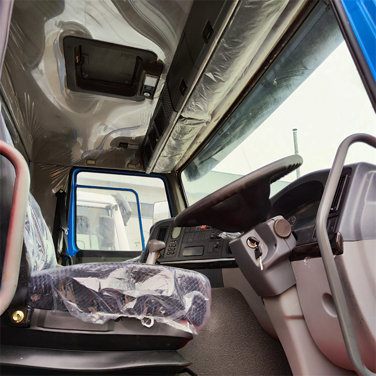 HOWO 6x4 336hp tractor - Dragbil: bild 5 HOWO 6x4 336hp tractor - Dragbil: bild 5