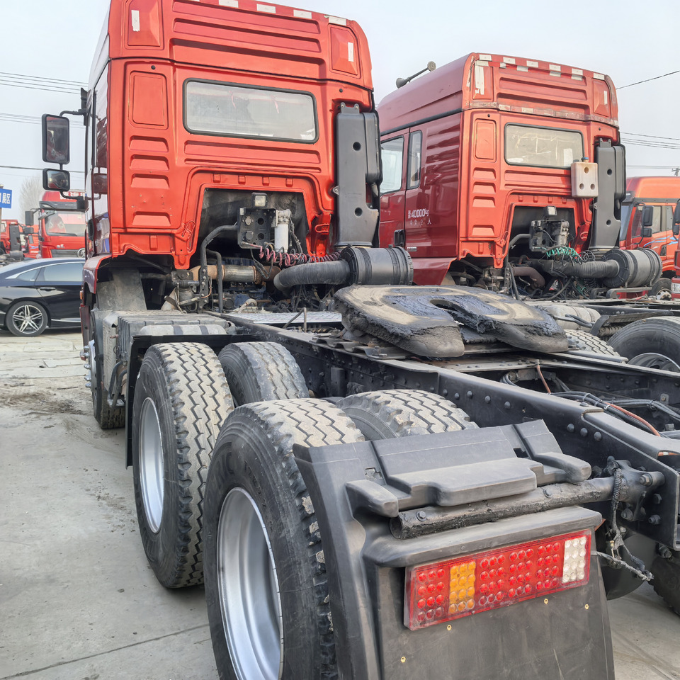 Shacman M3000 6x4 - Dragbil: bild 3 Shacman M3000 6x4 - Dragbil: bild 3