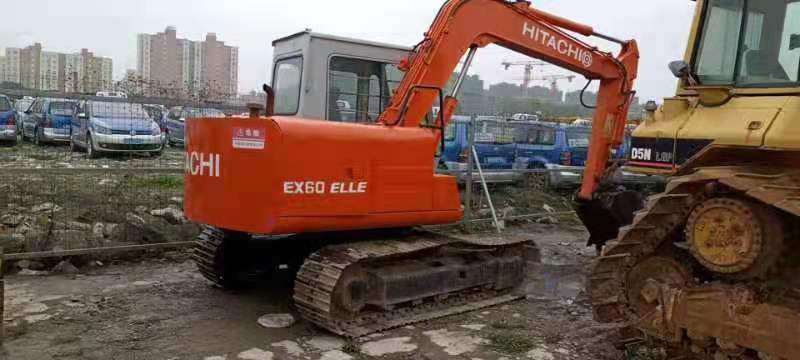 HITACHI EX60 - Bandgrävare: bild 1 HITACHI EX60 - Bandgrävare: bild 1