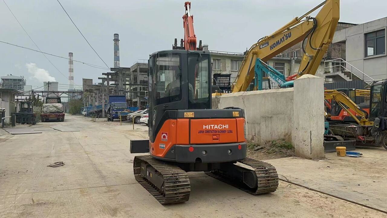 HITACHI ZX50U-2 - Minigrävmaskin: bild 2 HITACHI ZX50U-2 - Minigrävmaskin: bild 2