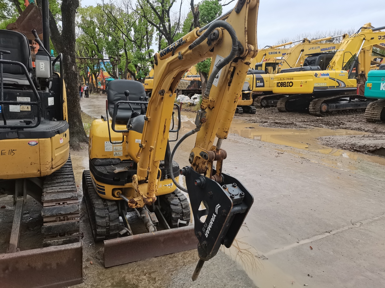 KOMATSU PC10MR - Bandgrävare: bild 2 KOMATSU PC10MR - Bandgrävare: bild 2