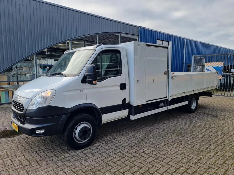 Iveco Daily 70C21 3.0D/ 204PS/ Radstand 475 cm/ Openlaadbak 4m - Transportbil med flak: bild 4 Iveco Daily 70C21 3.0D/ 204PS/ Radstand 475 cm/ Openlaadbak 4m - Transportbil med flak: bild 4