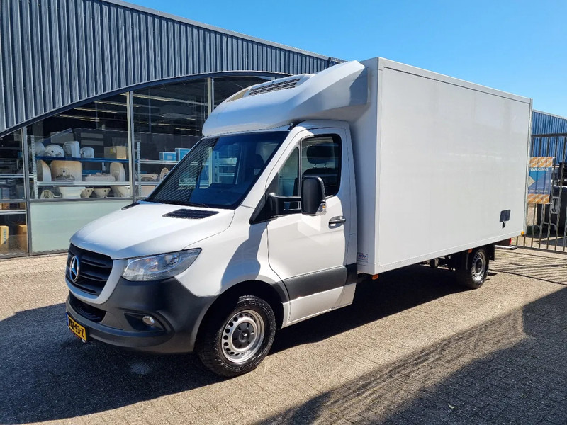 Mercedes-Benz Sprinter 316 CDI Kuhlkoffer Thermoking V300MAX st 230V Euro 6D - Kylbil: bild 4 Mercedes-Benz Sprinter 316 CDI Kuhlkoffer Thermoking V300MAX st 230V Euro 6D - Kylbil: bild 4