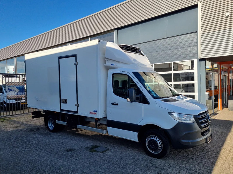 Mercedes-Benz Sprinter 516 CDI Kuhlkoffer/ Carrier/ 8 PALLETS/ EURO 6D - Kylbil: bild 1 Mercedes-Benz Sprinter 516 CDI Kuhlkoffer/ Carrier/ 8 PALLETS/ EURO 6D - Kylbil: bild 1