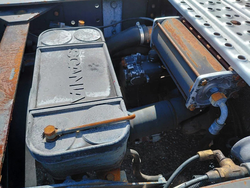 Scania P124-420 MANUAL + RETARDER !!!! 2 PIPES !!!! - Dragbil: bild 5 Scania P124-420 MANUAL + RETARDER !!!! 2 PIPES !!!! - Dragbil: bild 5