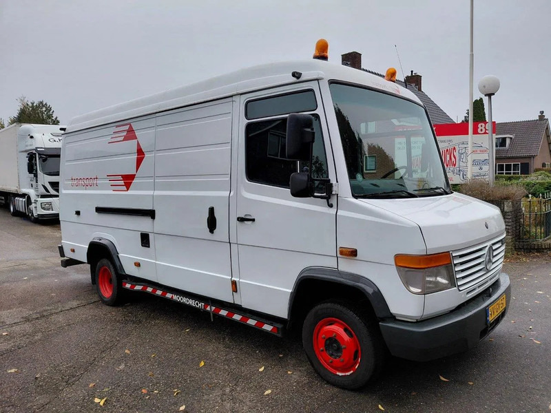 Mercedes-Benz 512 D - Små skåpbil: bild 2 Mercedes-Benz 512 D - Små skåpbil: bild 2