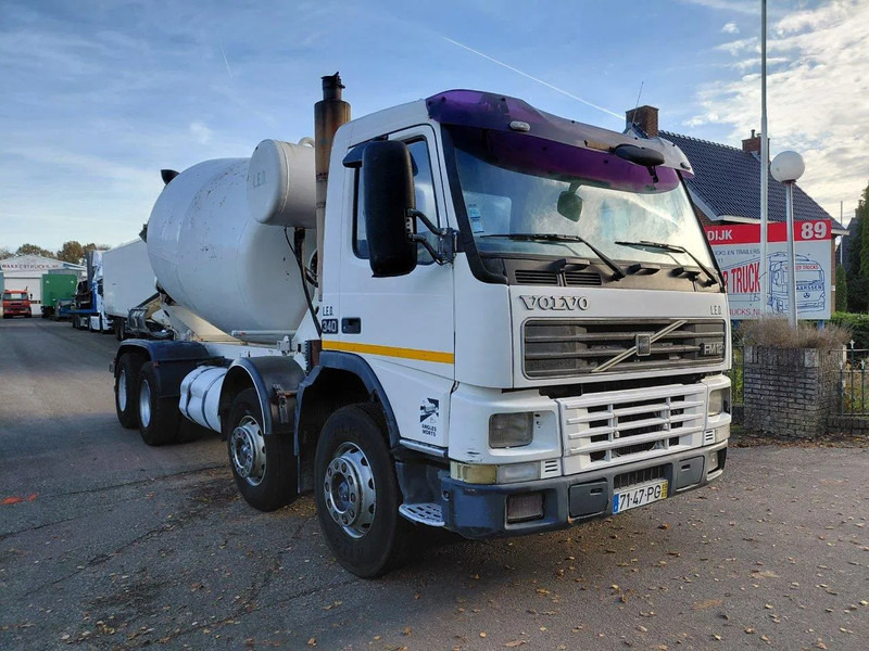Volvo FM 12.340 8x4 Mixer Steel Suspension - Betongbil: bild 2 Volvo FM 12.340 8x4 Mixer Steel Suspension - Betongbil: bild 2