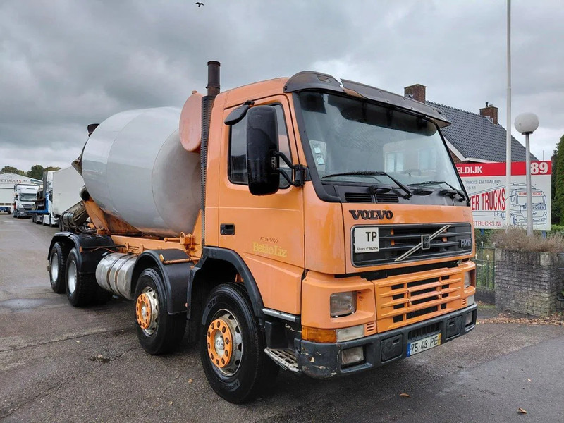 Volvo FM 12 8x4 Mixer Steel - Betongbil: bild 2 Volvo FM 12 8x4 Mixer Steel - Betongbil: bild 2