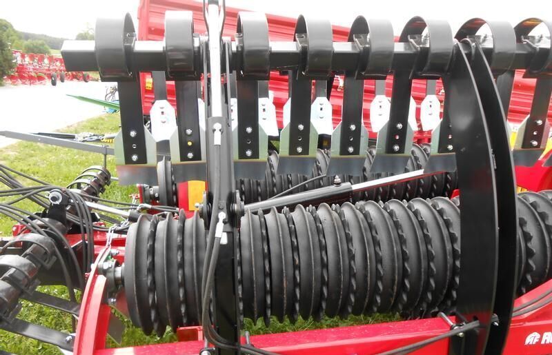 Agro-factory II New AGRO-FACTORY II Ackerwalze/ Cornfield/ Wał uprawowy GROM 6,3 M - Jordbruks-vält: bild 1 Agro-factory II New AGRO-FACTORY II Ackerwalze/ Cornfield/ Wał uprawowy GROM 6,3 M - Jordbruks-vält: bild 1