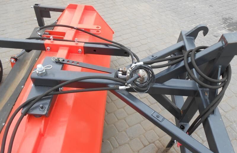 METAL-TECHNIK Zamiatarka 1,6/Sweeper - Sopaggregat för Sopmaskin: bild 1 METAL-TECHNIK Zamiatarka 1,6/Sweeper - Sopaggregat för Sopmaskin: bild 1