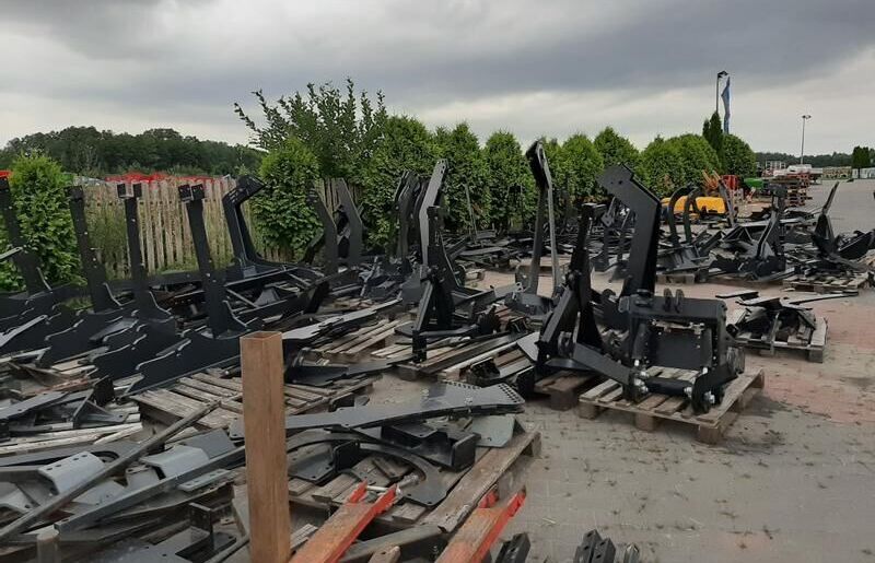 Metal-Technik für RENAULT CERES 320 / Ładowacz do RENAULT CERES 320 - Frontlastar för traktor: bild 2 Metal-Technik für RENAULT CERES 320 / Ładowacz do RENAULT CERES 320 - Frontlastar för traktor: bild 2