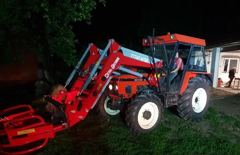 Metal-Technik für ZETOR PROXIMA 80, 90, 100 - Frontlastar för traktor: bild 4 Metal-Technik für ZETOR PROXIMA 80, 90, 100 - Frontlastar för traktor: bild 4
