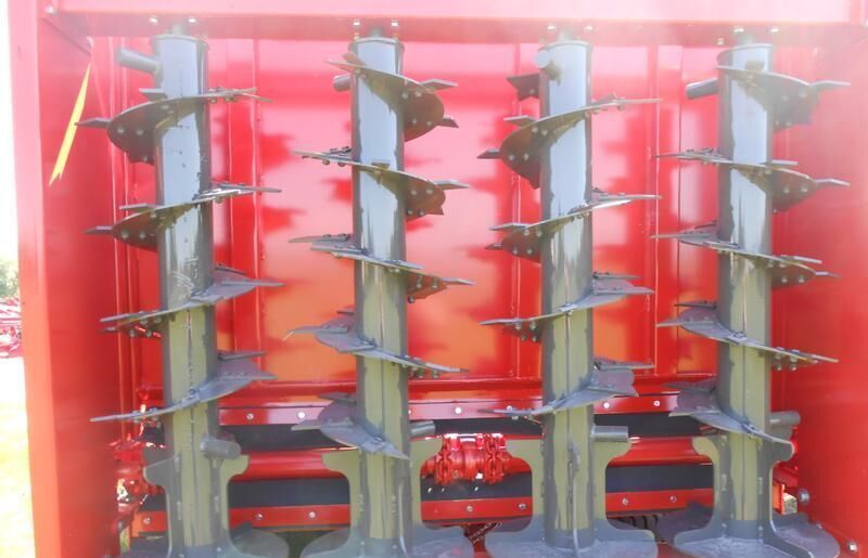 Roltrans Rozrzutnik obornika N250/4 HELIOS 8ton - Kletgödselspridare: bild 1 Roltrans Rozrzutnik obornika N250/4 HELIOS 8ton - Kletgödselspridare: bild 1