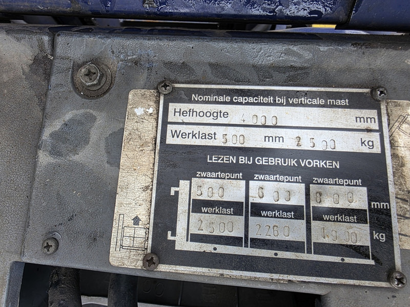 Komatsu fd25t-14 dieselheftruck - Dieseltruck: bild 5 Komatsu fd25t-14 dieselheftruck - Dieseltruck: bild 5