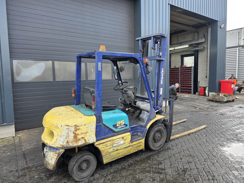 Komatsu fd25t-14 dieselheftruck - Dieseltruck: bild 3 Komatsu fd25t-14 dieselheftruck - Dieseltruck: bild 3