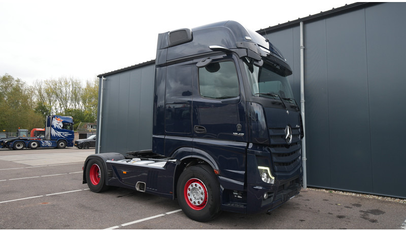 Mercedes-Benz ACTROS 1945 GIGASPACE 728.200KM - Dragbil: bild 4 Mercedes-Benz ACTROS 1945 GIGASPACE 728.200KM - Dragbil: bild 4