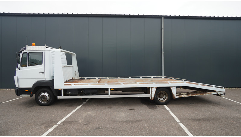 Mercedes-Benz 814 MACHINE TRANSPORTER 409.000KM - Lastbil: bild 1 Mercedes-Benz 814 MACHINE TRANSPORTER 409.000KM - Lastbil: bild 1