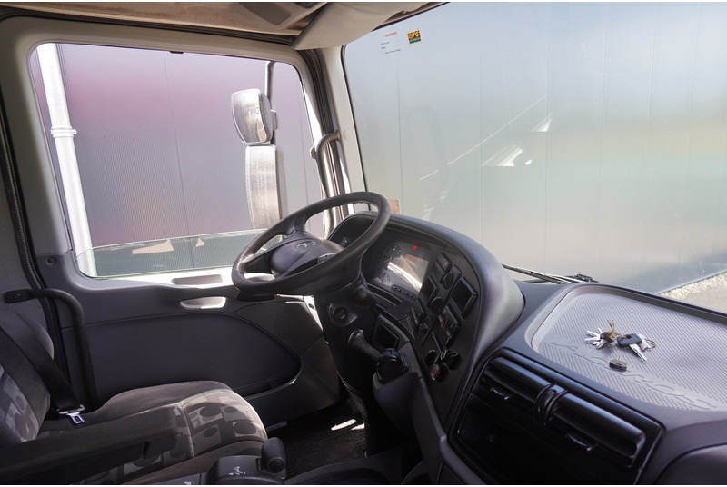 Mercedes-Benz ACTROS 4141 / FAUN HK60 MOBILE CRANE WITH JIB - Kranbil: bild 5 Mercedes-Benz ACTROS 4141 / FAUN HK60 MOBILE CRANE WITH JIB - Kranbil: bild 5