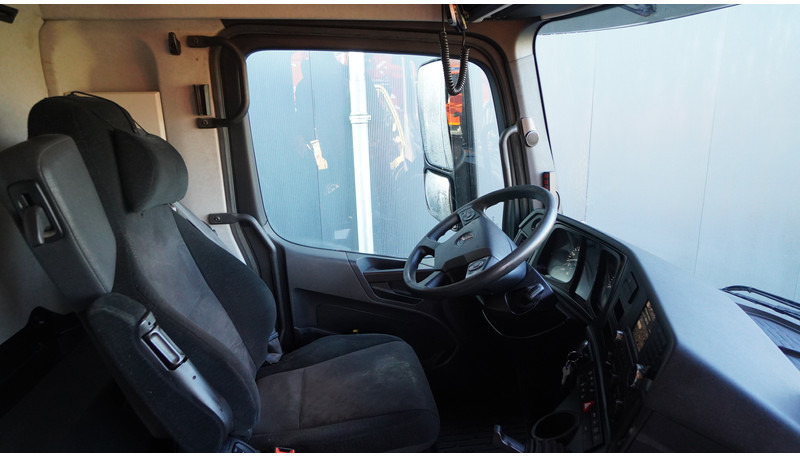 Mercedes-Benz AROCS 3542 8X4 2 SIDE TIPPER WITH HMF Z 1943 CRANE 407.000KM - Kranbil: bild 5 Mercedes-Benz AROCS 3542 8X4 2 SIDE TIPPER WITH HMF Z 1943 CRANE 407.000KM - Kranbil: bild 5