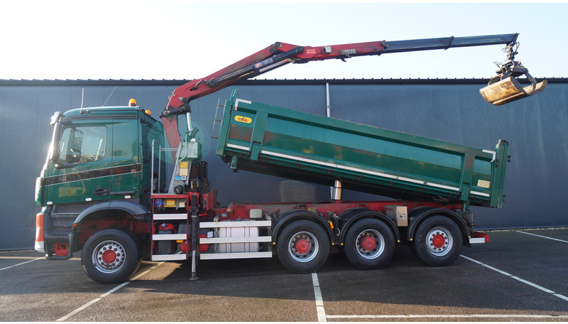 Mercedes-Benz AROCS 3542 8X4 2 SIDE TIPPER WITH HMF Z 1943 CRANE 407.000KM - Kranbil: bild 1 Mercedes-Benz AROCS 3542 8X4 2 SIDE TIPPER WITH HMF Z 1943 CRANE 407.000KM - Kranbil: bild 1