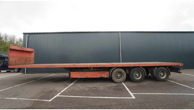 System 3 AXLE FLATBED TRAILER - Flaktrailer: bild 1 System 3 AXLE FLATBED TRAILER - Flaktrailer: bild 1