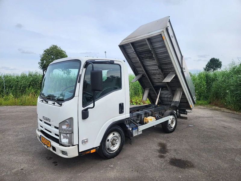 Transportbil med tippflak Isuzu N 2011, 3.0L, Euro 5, 157000km, Manual, New APK/TUV: bild 7 Transportbil med tippflak Isuzu N 2011, 3.0L, Euro 5, 157000km, Manual, New APK/TUV: bild 7