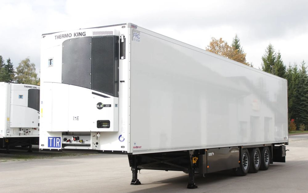 Schmitz Cargobull FP 60 V7 Thermo King SLXi 300 / JAK NOWA / ŚCIANA 7 CM / - Kyl/ Frys semitrailer: bild 1 Schmitz Cargobull FP 60 V7 Thermo King SLXi 300 / JAK NOWA / ŚCIANA 7 CM / - Kyl/ Frys semitrailer: bild 1