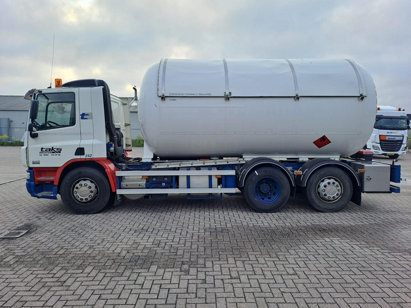 DAF FAN CF75. 6x2 -24030 Liter Gas tank truck ID 2.166 Rootselaar, flowmeter, pump, sunroof on tank - Tankbil: bild 4 DAF FAN CF75. 6x2 -24030 Liter Gas tank truck ID 2.166 Rootselaar, flowmeter, pump, sunroof on tank - Tankbil: bild 4