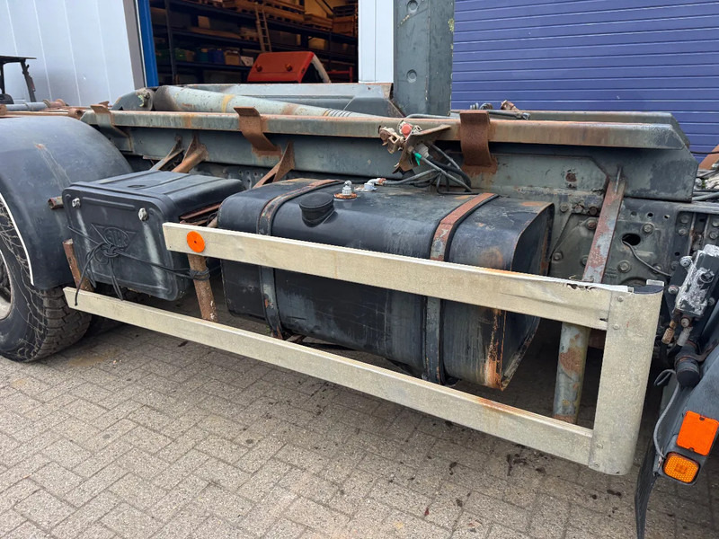 MAN 33.403 **BELGIAN TRUCK-FULL STEEL-MANUAL PUMP** - Lastväxlare lastbil: bild 4 MAN 33.403 **BELGIAN TRUCK-FULL STEEL-MANUAL PUMP** - Lastväxlare lastbil: bild 4