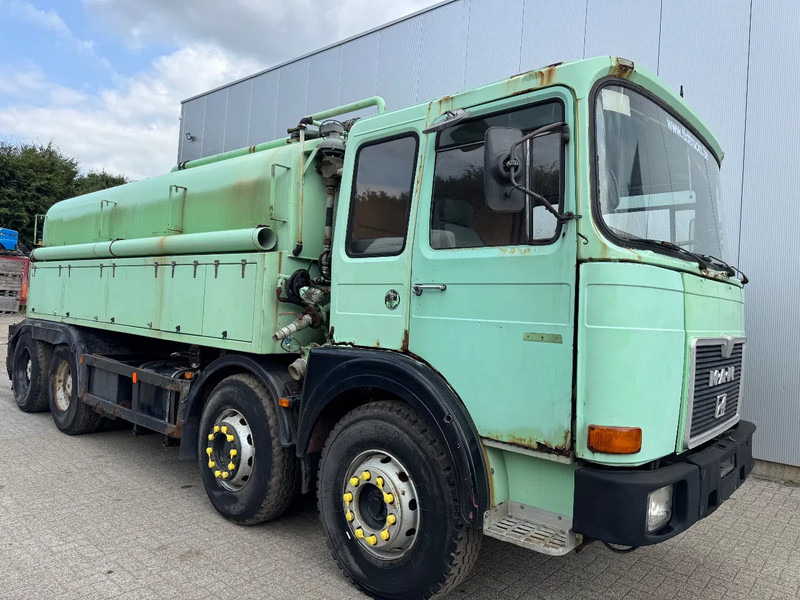 MAN F8 **32.291 8x4-6Cyl-BELGIAN TRUCK-BIG AXXLES** - Sugbil: bild 3 MAN F8 **32.291 8x4-6Cyl-BELGIAN TRUCK-BIG AXXLES** - Sugbil: bild 3