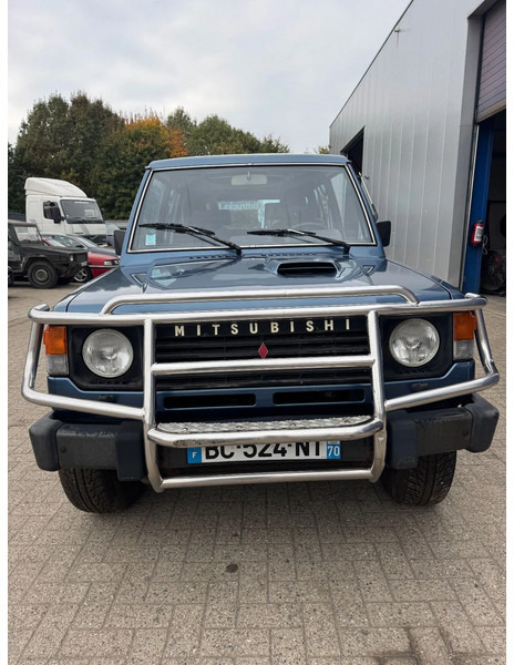 Mitsubishi Pajero **LONG CHASSIS-7SEATS-DIESEL** - Personbil: bild 2 Mitsubishi Pajero **LONG CHASSIS-7SEATS-DIESEL** - Personbil: bild 2