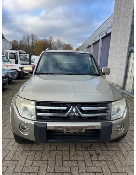Mitsubishi Pajero **3200TD-AUTOMAAT-AC-TOPSHAPE-LICHTE VRACHT** - Transportbil: bild 2 Mitsubishi Pajero **3200TD-AUTOMAAT-AC-TOPSHAPE-LICHTE VRACHT** - Transportbil: bild 2