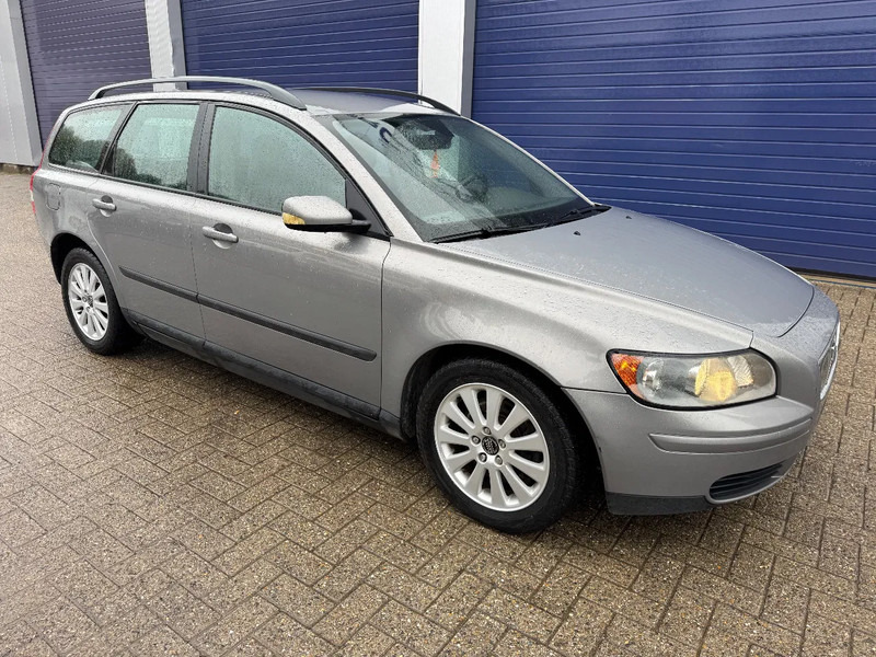 Volvo V50 **AIRCO-BELGIAN CAR** - Personbil: bild 1 Volvo V50 **AIRCO-BELGIAN CAR** - Personbil: bild 1