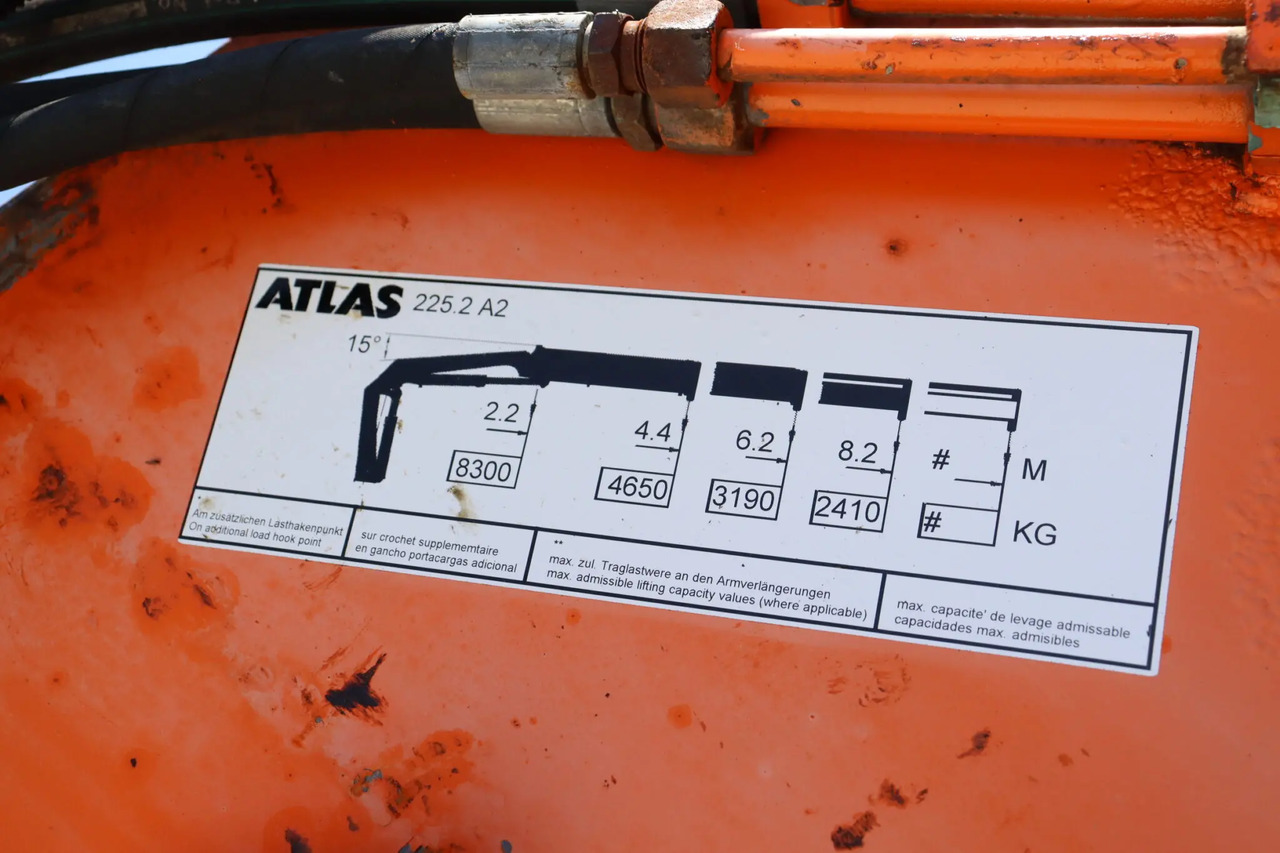 ATLAS 225.2 A2 KNUCKLEBOOM LOADER CRANE (2004) - Lastbilskran: bild 5 ATLAS 225.2 A2 KNUCKLEBOOM LOADER CRANE (2004) - Lastbilskran: bild 5