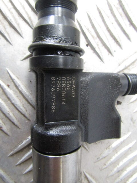 ISUZU 4HK1 INJECTORS DENSO P/NO 8976097886 (SET OF 4) - Bränslesystem för Lastbil: bild 2 ISUZU 4HK1 INJECTORS DENSO P/NO 8976097886 (SET OF 4) - Bränslesystem för Lastbil: bild 2