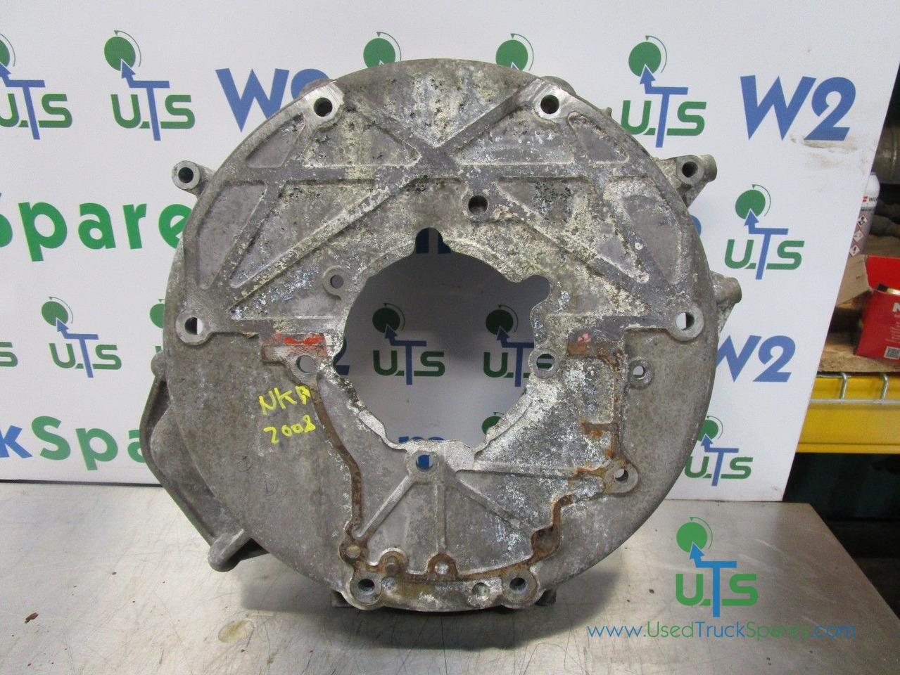 ISUZU NKR (4JJ1) FLYWHEEL BELLHOUSING - Svänghjul för Lastbil: bild 1 ISUZU NKR (4JJ1) FLYWHEEL BELLHOUSING - Svänghjul för Lastbil: bild 1