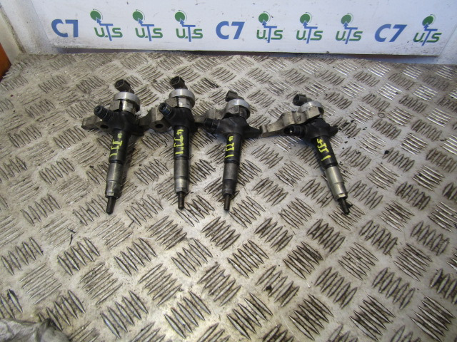 ISUZU NKR/GRAFTER 4JJ1 ENGINE INJECTORS ‘DENSO’ P/NO 8-98011604-1 01J037475 (Set of 4) - Bränslesystem för Lastbil: bild 1 ISUZU NKR/GRAFTER 4JJ1 ENGINE INJECTORS ‘DENSO’ P/NO 8-98011604-1 01J037475 (Set of 4) - Bränslesystem för Lastbil: bild 1