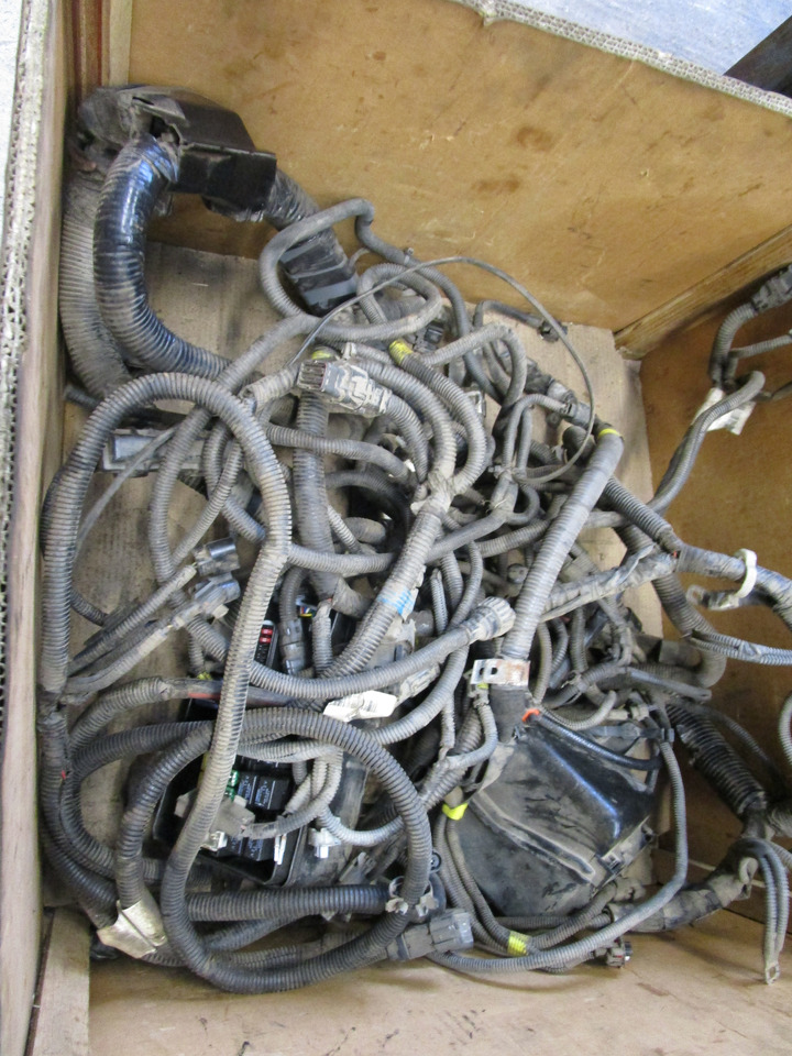 MITSUBISHI FUSO 4P10 COMPLETE WIRING HARNESS - Elektriskt system för Lastbil: bild 1 MITSUBISHI FUSO 4P10 COMPLETE WIRING HARNESS - Elektriskt system för Lastbil: bild 1