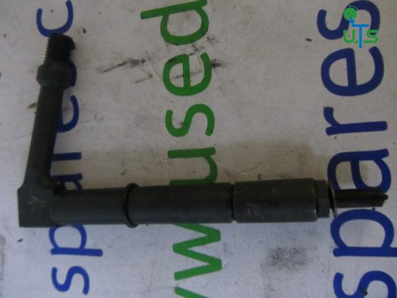 NISSAN D22 2.5 DIESEL INJECTORS SET OF 4 - Bränslesystem för Utility/ Specialfordon: bild 2 NISSAN D22 2.5 DIESEL INJECTORS SET OF 4 - Bränslesystem för Utility/ Specialfordon: bild 2