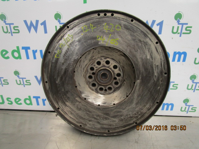 SCANIA 124 420 DC1203 FLYWHEEL - Motor och reservdelar för Lastbil: bild 1 SCANIA 124 420 DC1203 FLYWHEEL - Motor och reservdelar för Lastbil: bild 1