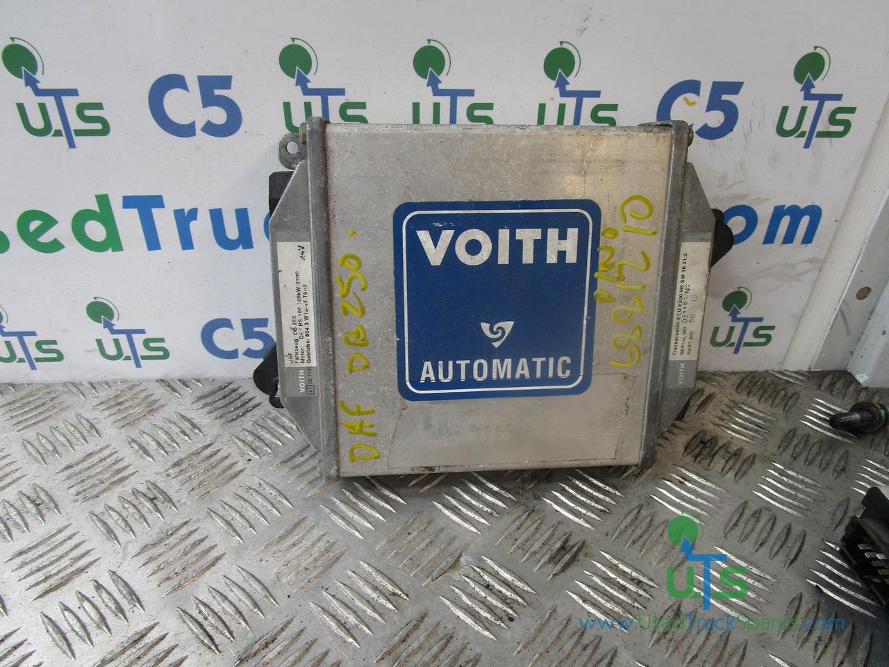 VOITH DAF GEARBOX ECU P/NO 6861210 - Växellåda för Lastbil: bild 1 VOITH DAF GEARBOX ECU P/NO 6861210 - Växellåda för Lastbil: bild 1