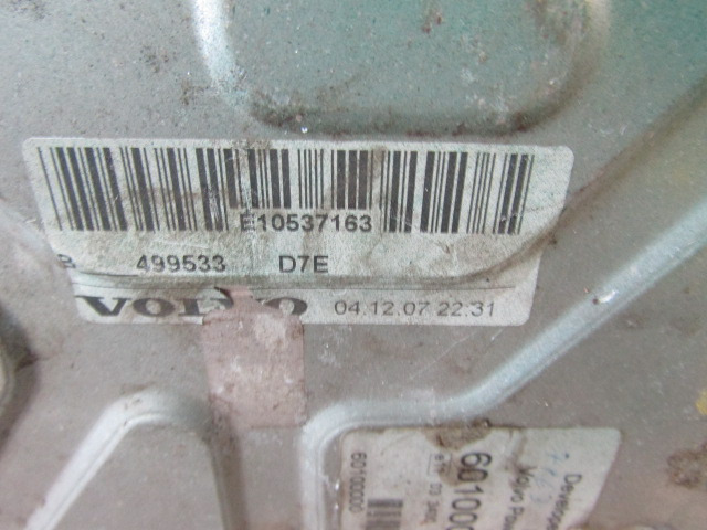 VOLVO D7E ENGINE ECU P/NO 60100000 P06 VOLVO P/NO 499553 - Kontrollenhet för Lastbil: bild 3 VOLVO D7E ENGINE ECU P/NO 60100000 P06 VOLVO P/NO 499553 - Kontrollenhet för Lastbil: bild 3