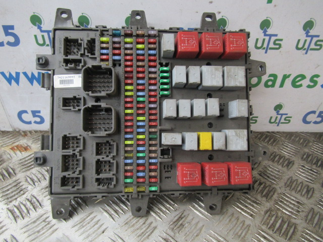 VOLVO FE FUSEBOARD COMPLETE P/NO 518849401 - Elektriskt system för Lastbil: bild 1 VOLVO FE FUSEBOARD COMPLETE P/NO 518849401 - Elektriskt system för Lastbil: bild 1