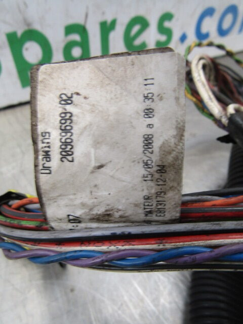 VOLVO FH13A ECU / FUSEBOARD HARNESS P/NO 20969699 / 02 - Kontrollenhet för Lastbil: bild 3 VOLVO FH13A ECU / FUSEBOARD HARNESS P/NO 20969699 / 02 - Kontrollenhet för Lastbil: bild 3