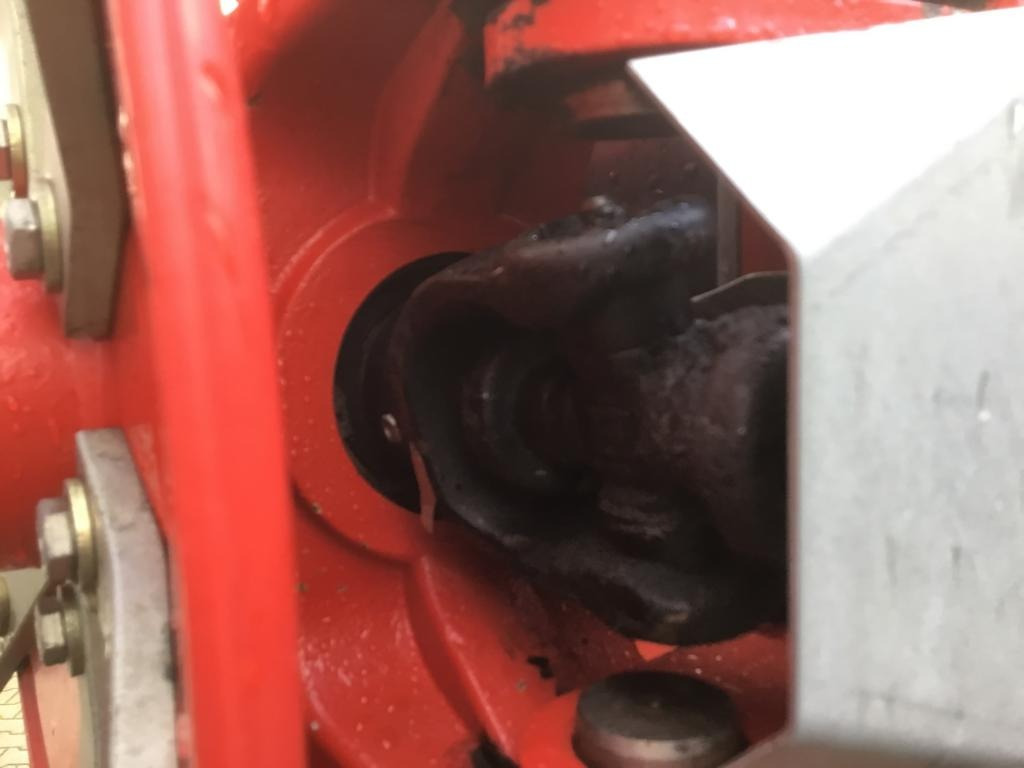 Fella TH 11008 - Hövändare: bild 3 Fella TH 11008 - Hövändare: bild 3