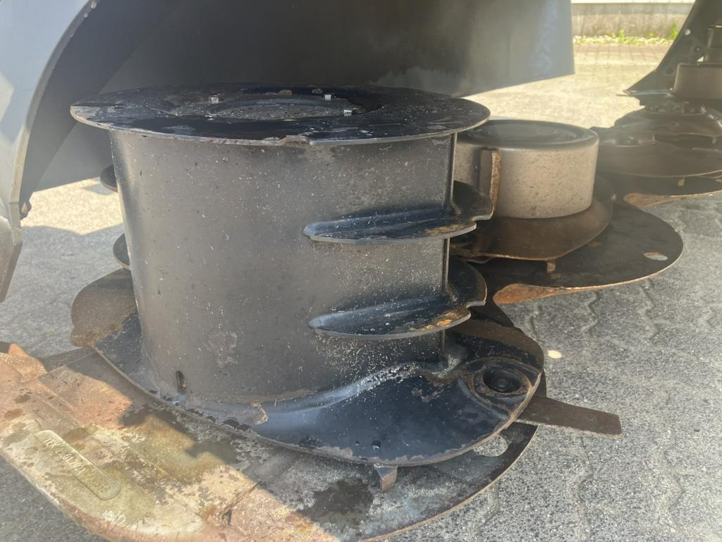 Fendt SLICER 310 FQ - Slåttermaskin: bild 2 Fendt SLICER 310 FQ - Slåttermaskin: bild 2