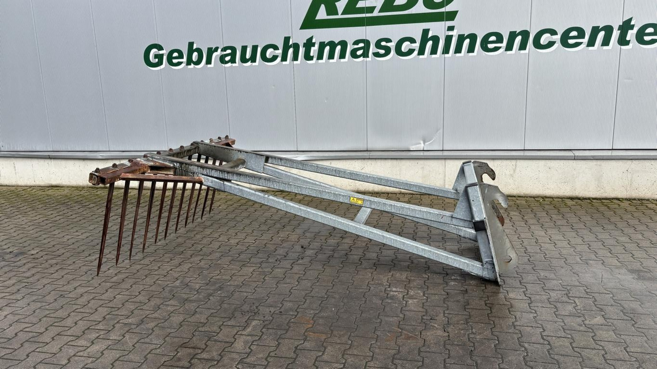 Fliegl SILOPRATZE 3000 MM - Utrustning för ensilage: bild 1 Fliegl SILOPRATZE 3000 MM - Utrustning för ensilage: bild 1