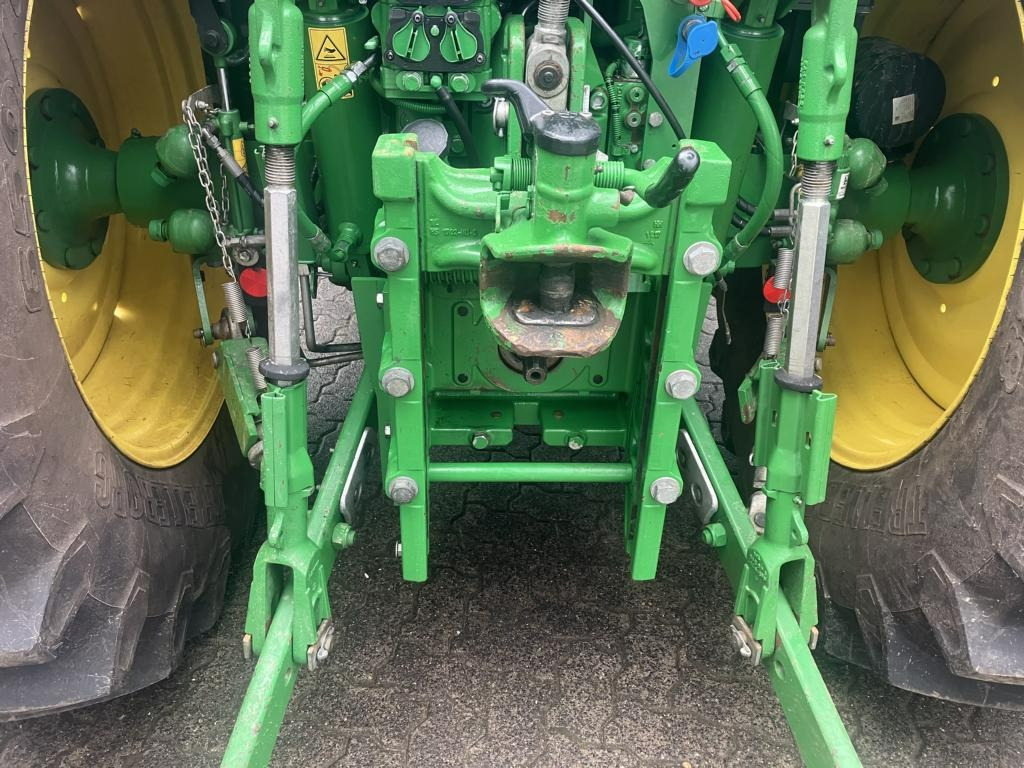 Traktor John Deere 6130R: bild 19 Traktor John Deere 6130R: bild 19