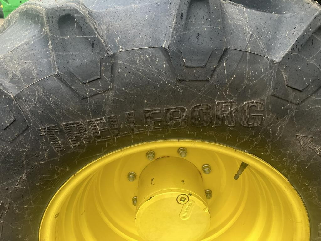 Traktor John Deere 6130R: bild 6 Traktor John Deere 6130R: bild 6