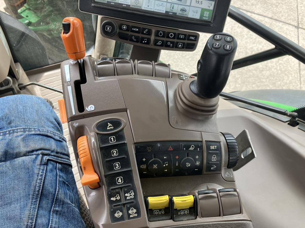 John Deere 6215R - Traktor: bild 5 John Deere 6215R - Traktor: bild 5